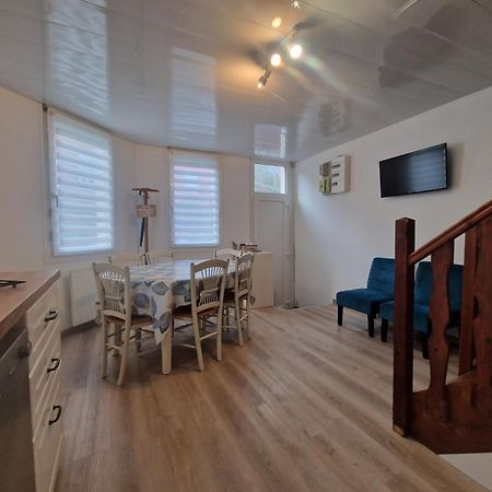 Logement A Deux Pas De La Plage Et Des Commerces เลอเทรปอร์ ภายนอก รูปภาพ
